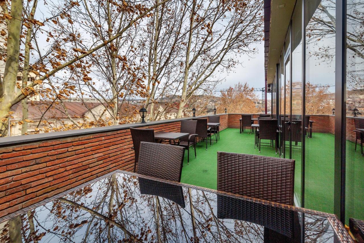 Hotel Marlyn Tiflis Exterior foto