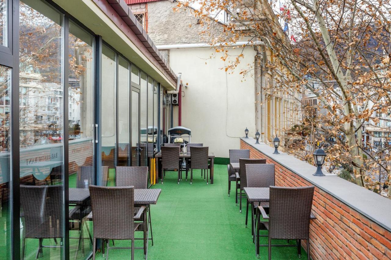 Hotel Marlyn Tiflis Exterior foto