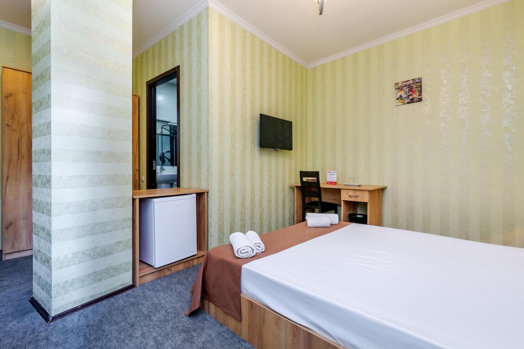 Hotel Marlyn Tiflis Exterior foto