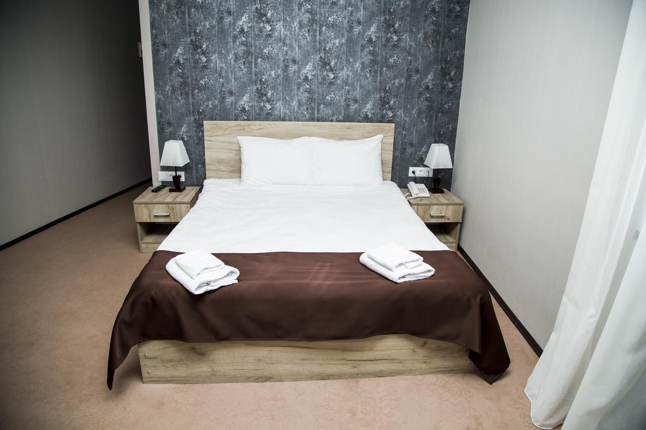 Hotel Marlyn Tiflis Exterior foto
