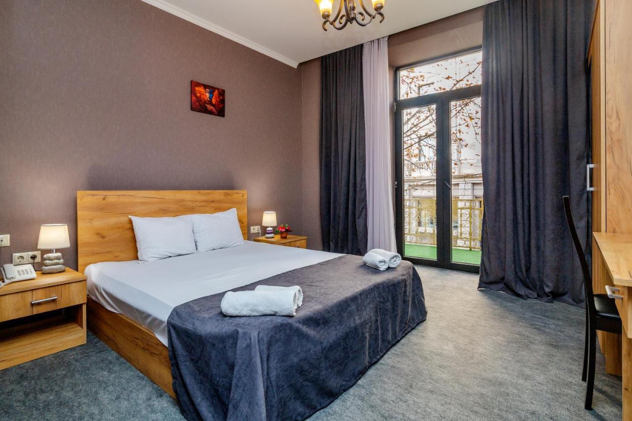 Hotel Marlyn Tiflis Exterior foto