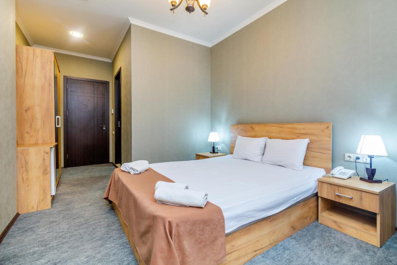 Hotel Marlyn Tiflis Exterior foto