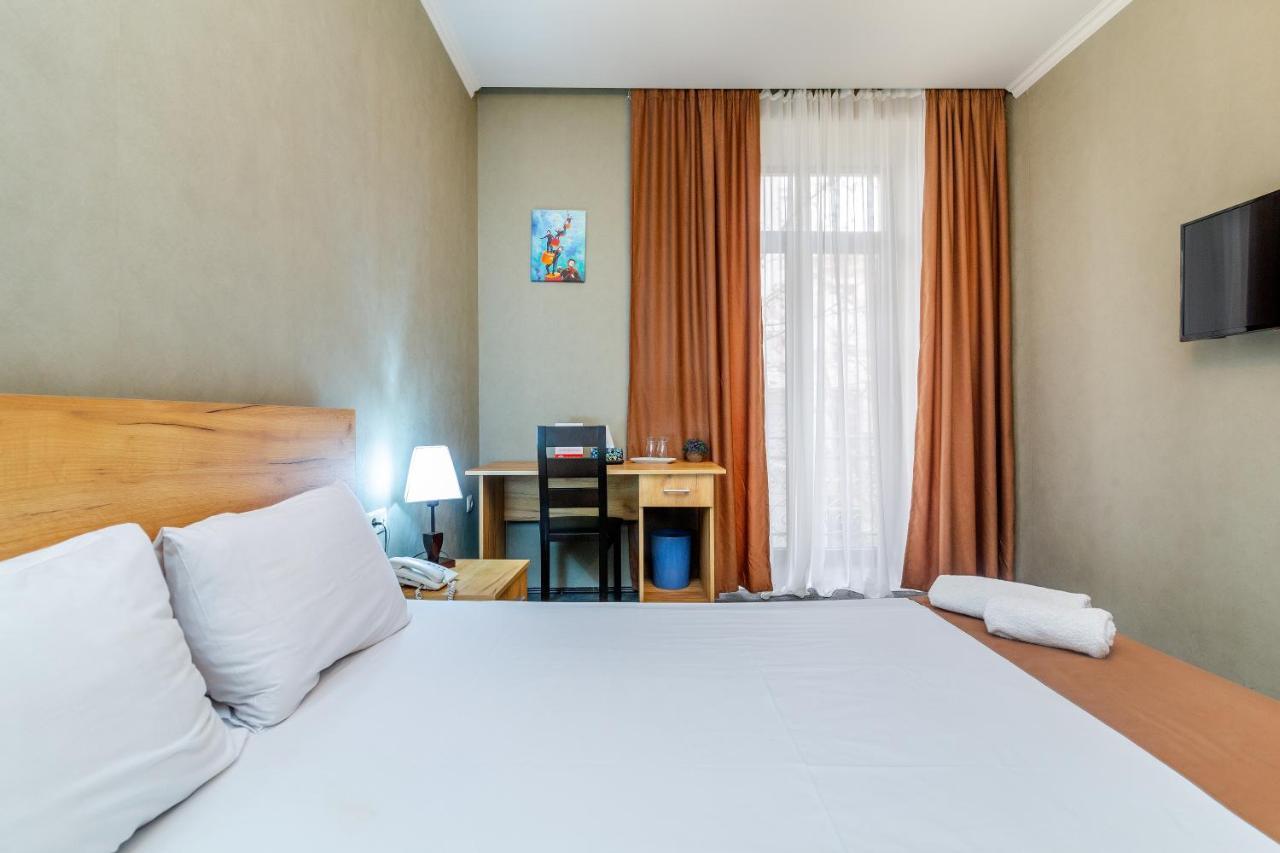 Hotel Marlyn Tiflis Exterior foto