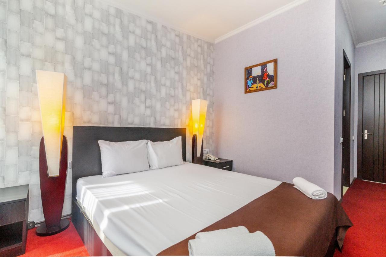 Hotel Marlyn Tiflis Exterior foto