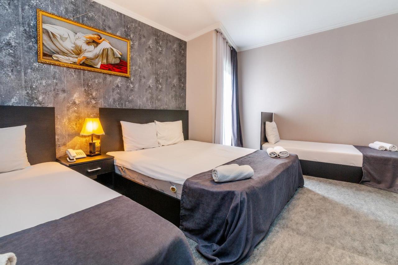 Hotel Marlyn Tiflis Exterior foto